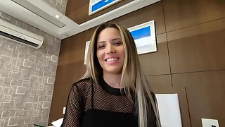 YASMIN MINEIRA & VIBRADOR