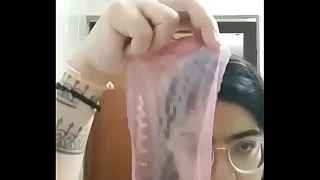 ense&ntilde;ando como hacer un cond&oacute;n femenino