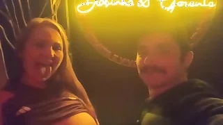 Levei pau amigo numa festa de reach