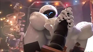 Evie The Automatic Footjob Wall-e