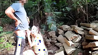 Prostituta no mato pagando boquete e dando o anus 10 d&oacute;lares  cliente gozou dentro