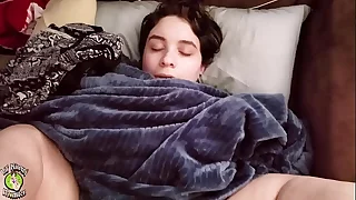 Sleepy PAWG gets her Pussy CREAM Speckle after a long night&excl; &ast;All my FULL length Videos are on XVIDEOS RED&ast;