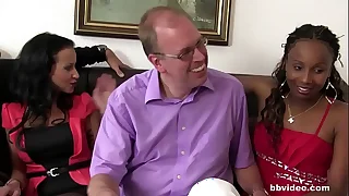 Geile Ebony Frau hardcore gefickt bei Deutsche Amateur Swing orchestra